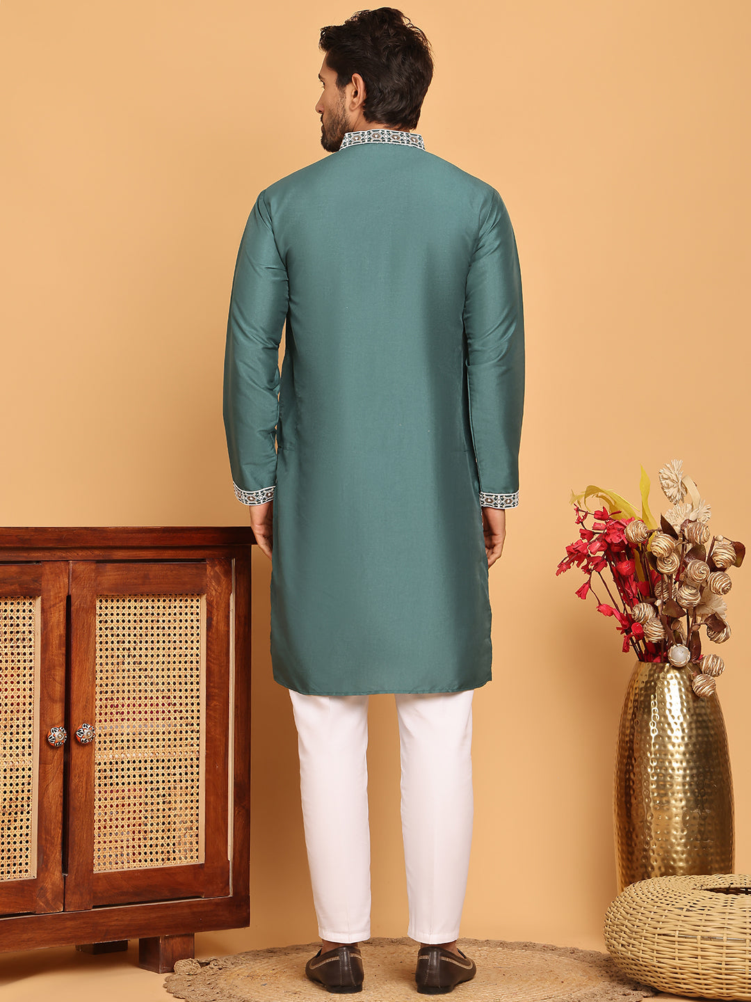 DesiQlo Men Embroidered Kurta Pyjama Set - Green - JOKP_P_5178Green_S