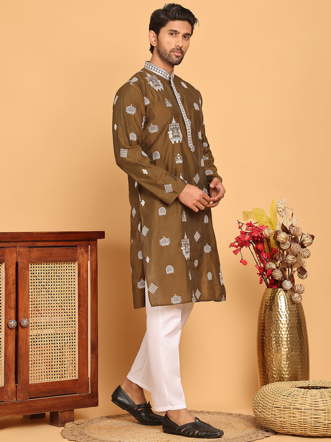 DesiQlo Men Embroidered Kurta Pyjama Set - Green - JOKP_P_5191Mehndi_S