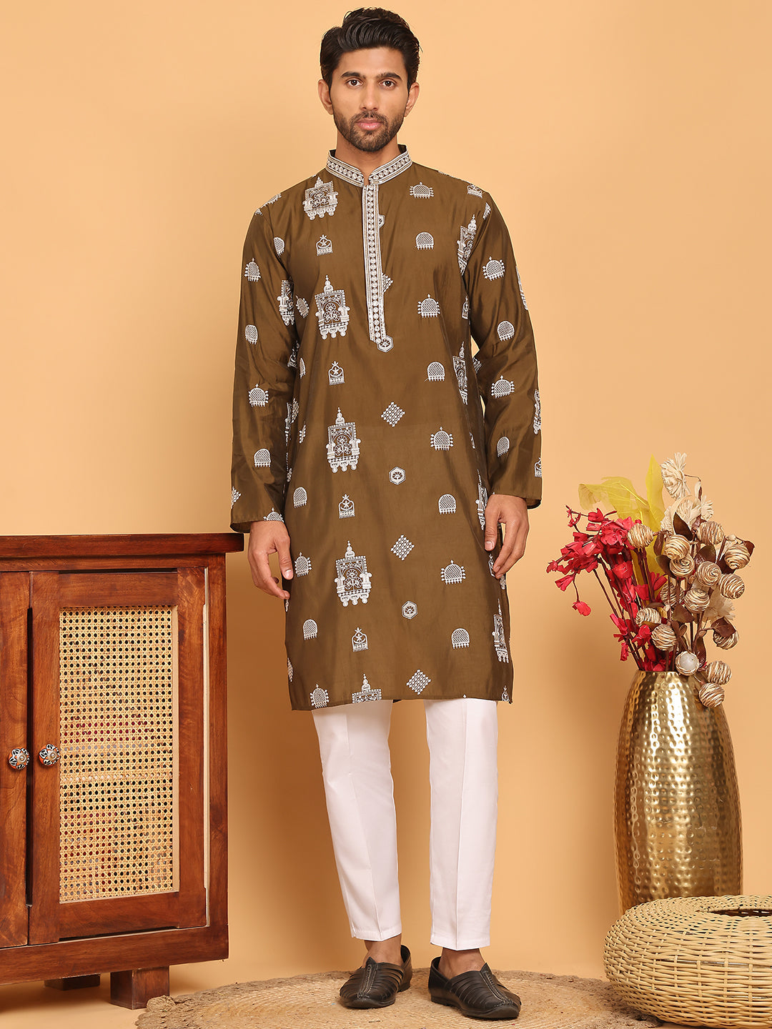 DesiQlo Men Embroidered Kurta Pyjama Set - Green - JOKP_P_5191Mehndi_S