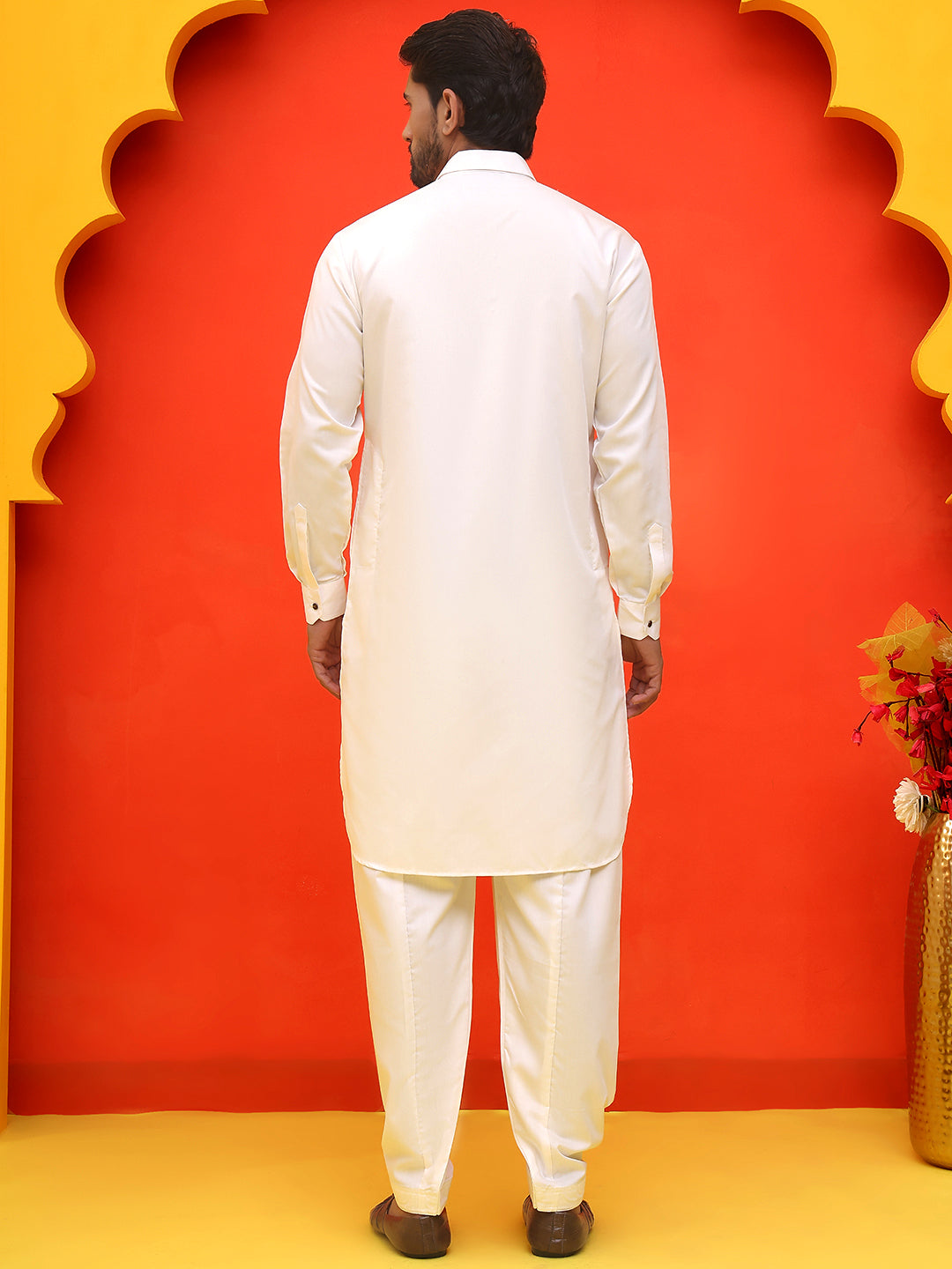 DesiQlo Men Solid Kurta Pyjama Set - White - JOKP_P_5212White_S