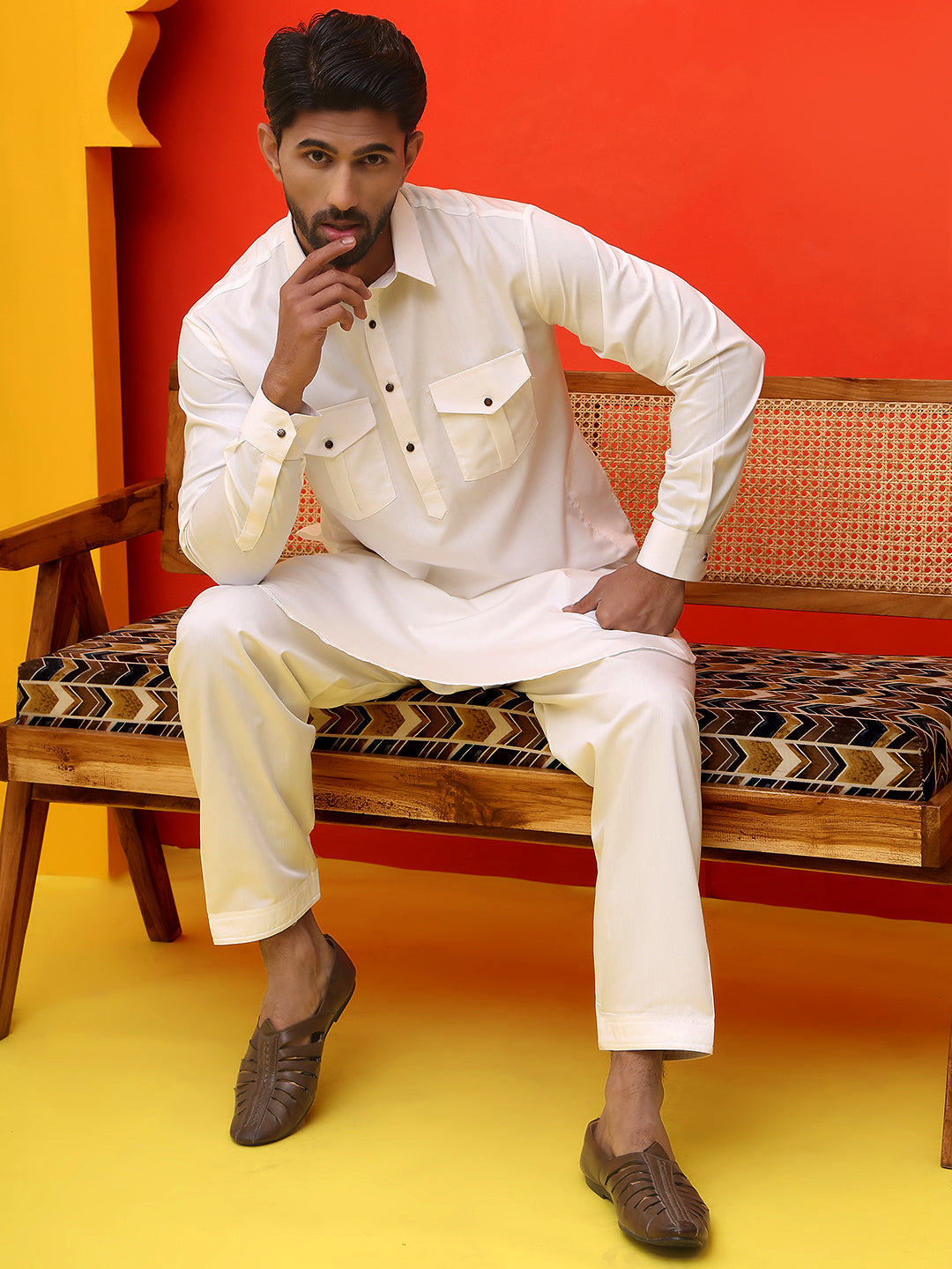 DesiQlo Men Solid Kurta Pyjama Set - White - JOKP_P_5212White_S