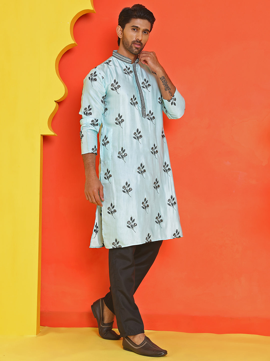 DesiQlo Men Embroidered Kurta Pyjama Set - Blue - JOKP_B-P_5213Sky_S