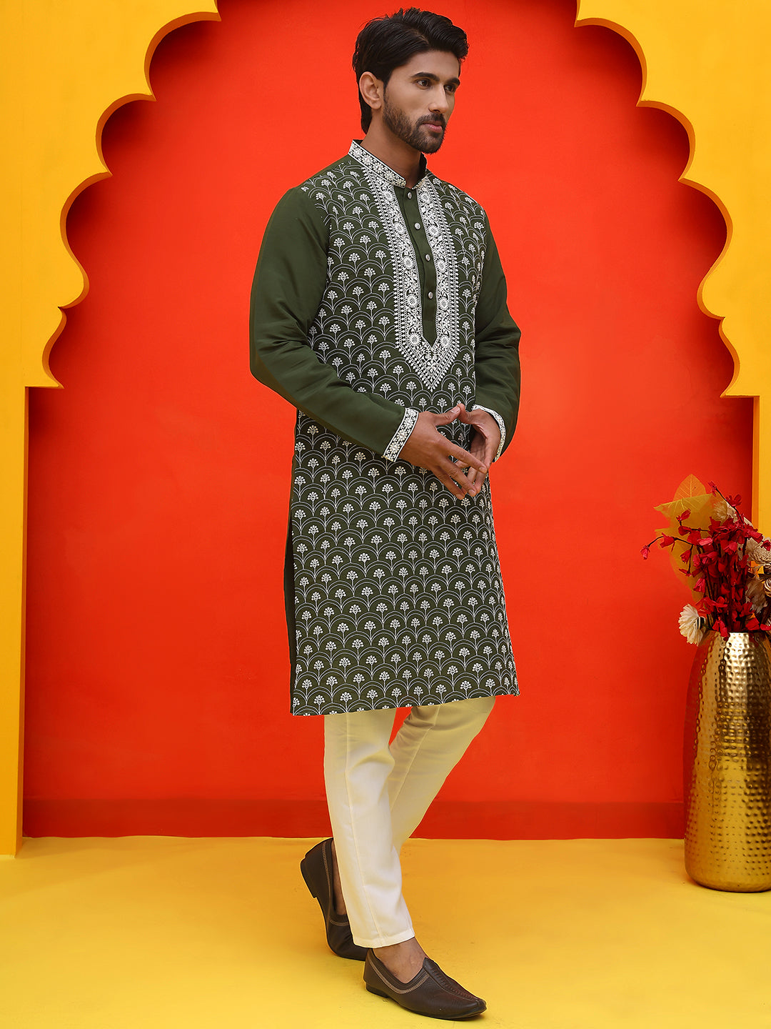 DesiQlo Men Embroidered Kurta Pyjama Set - Green - JOKP_P_5220Olive_S