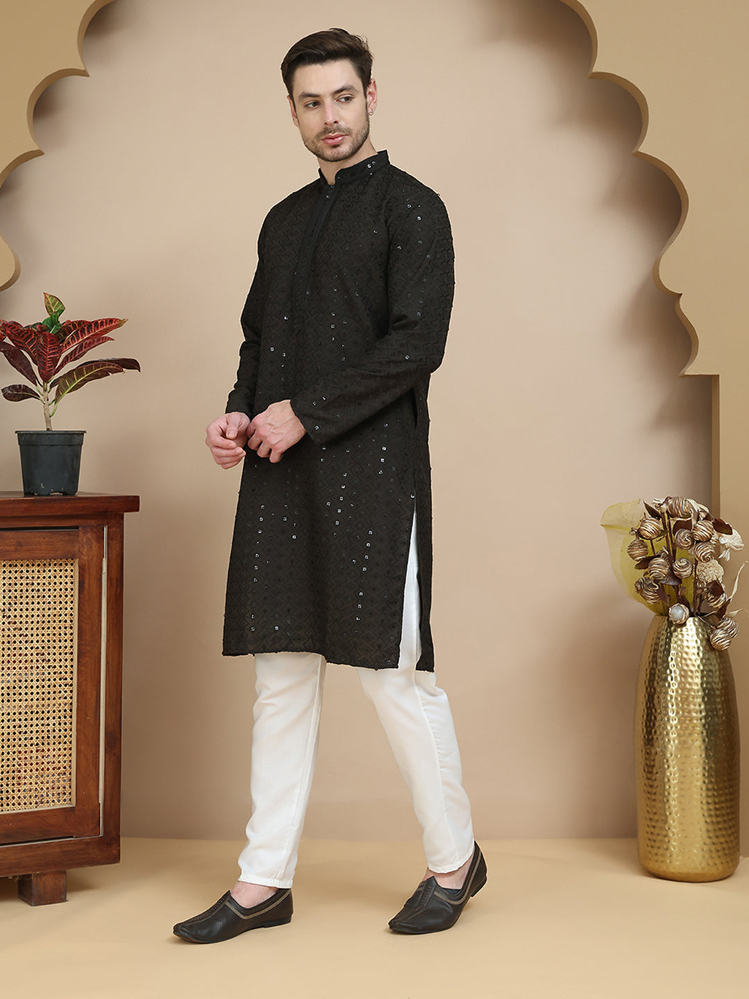 DesiQlo Men Embroidered Kurta Pyjama Set - Black - JOKP_P_5244Black_S