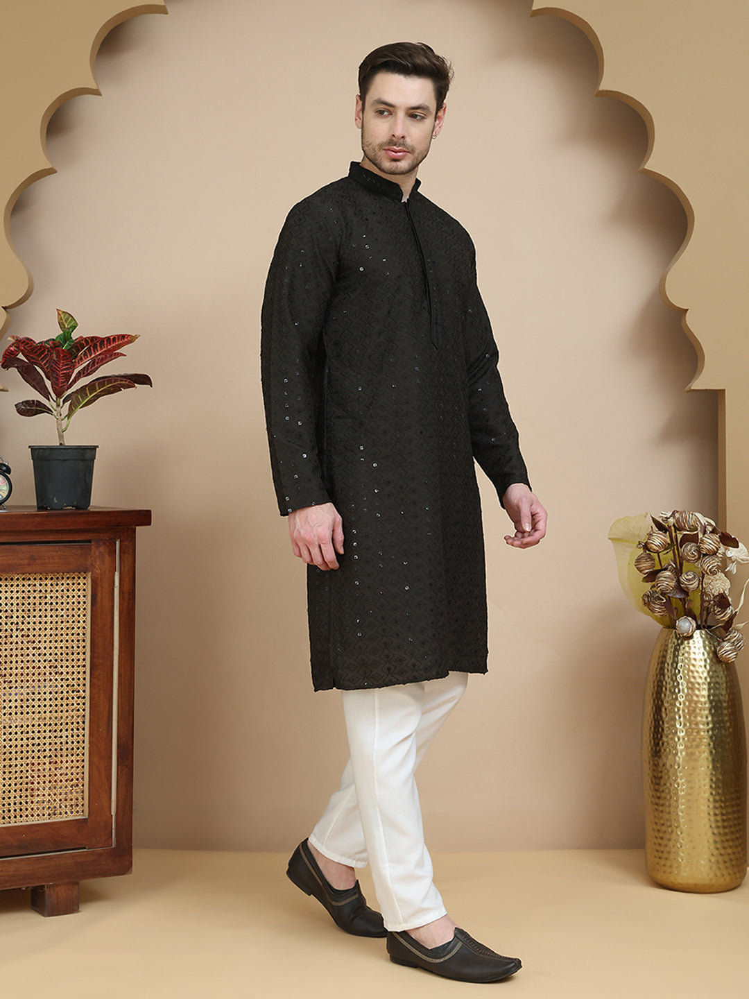 DesiQlo Men Embroidered Kurta Pyjama Set - Black - JOKP_P_5244Black_S