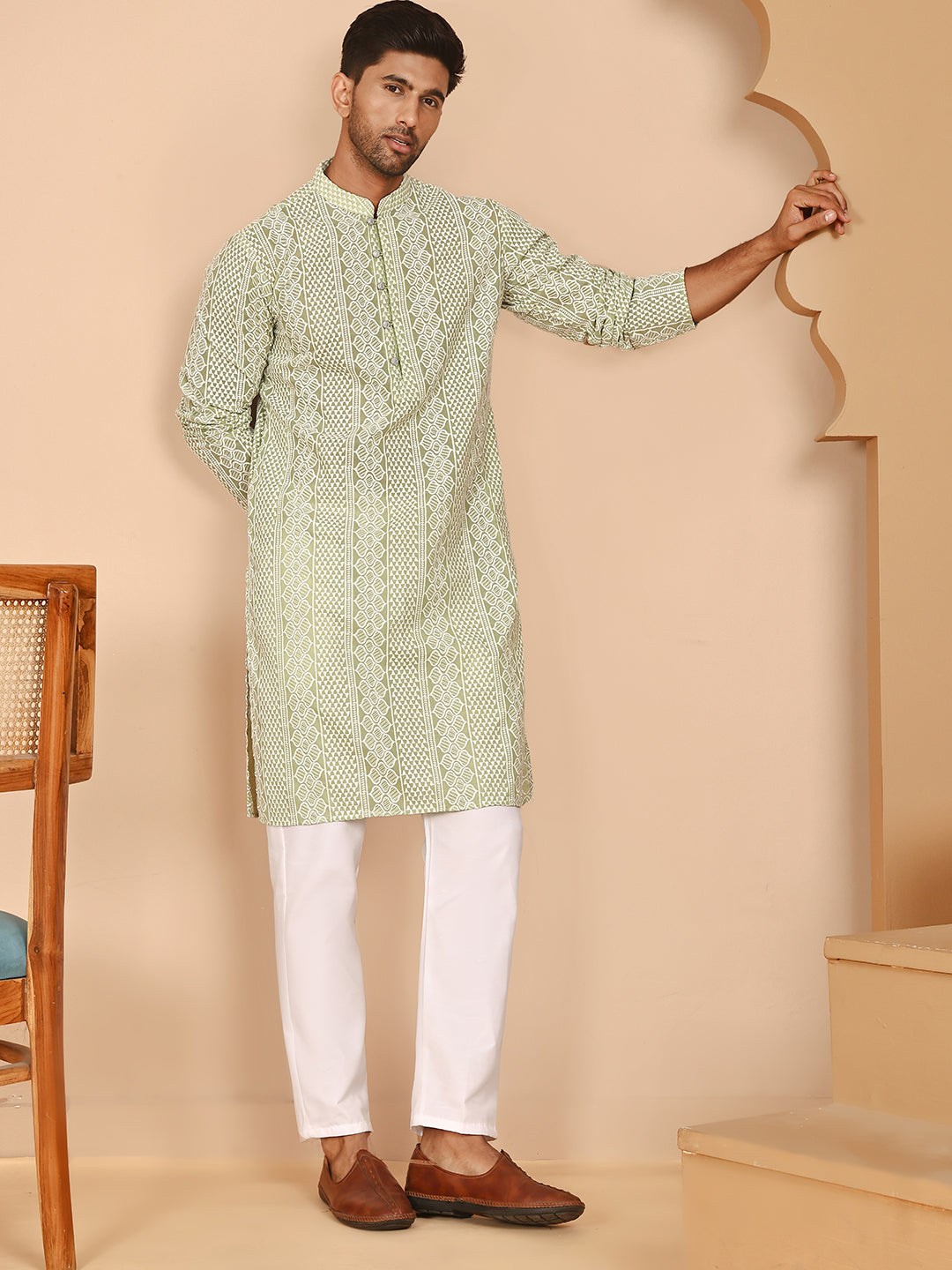DesiQlo Men Embroidered Kurta Pyjama Set - Green - JOKP_P_5264Pista_S