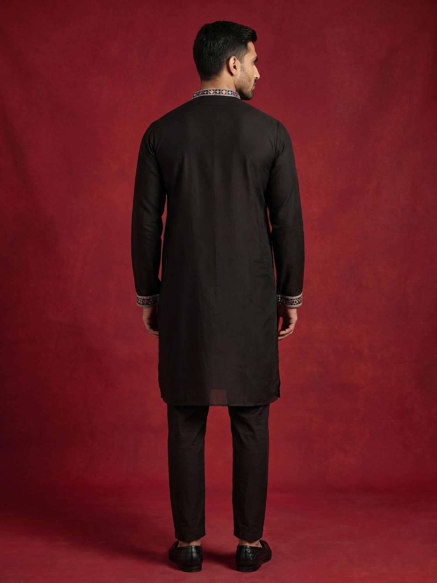 DesiQlo Men Embroidered Kurta Pyjama Set - Black - JOKP_B-P_5283Black_