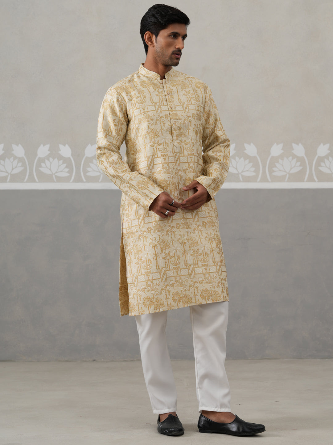 DesiQlo Men Self Design Kurta Pyjama Set - Gold