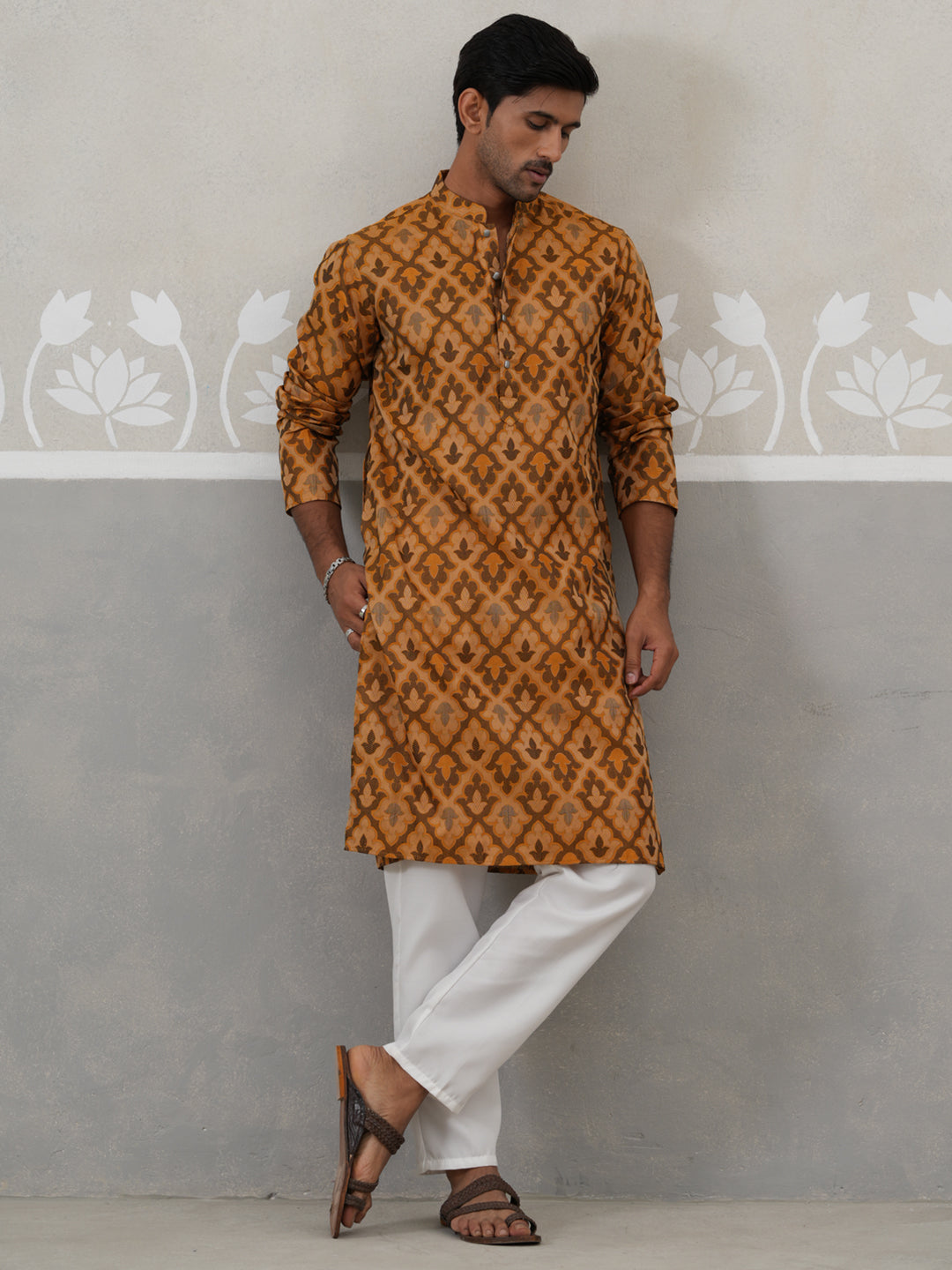 DesiQlo Men Self Design Kurta Pyjama Set - Yellow