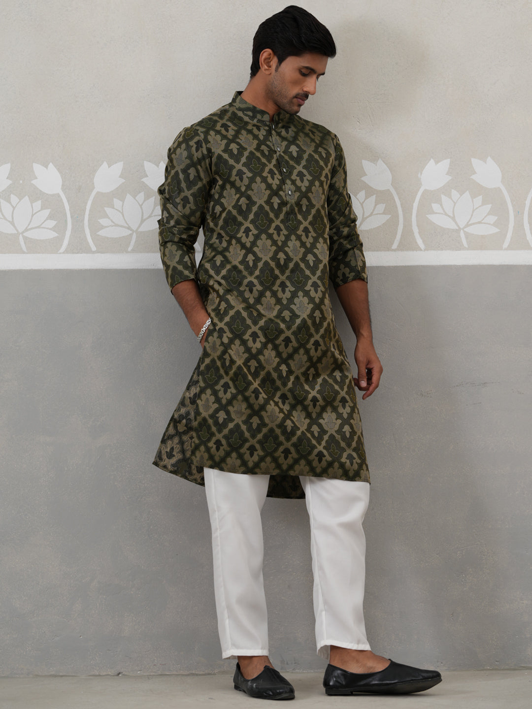 DesiQlo Men Self Design Kurta Pyjama Set - Green - JOKP_P_5312Olive_S