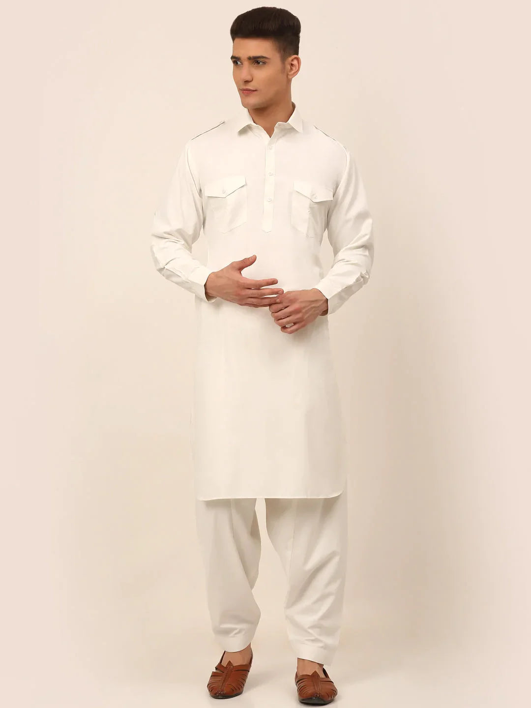 Men White Cotton Solid Pathani Kurta with Salwar ( JOKP 670 White )