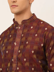 DesiQlo Men's Maroon Collar Embroidered Woven Design Kurta Pajama ( JOKP 672 Maroon )