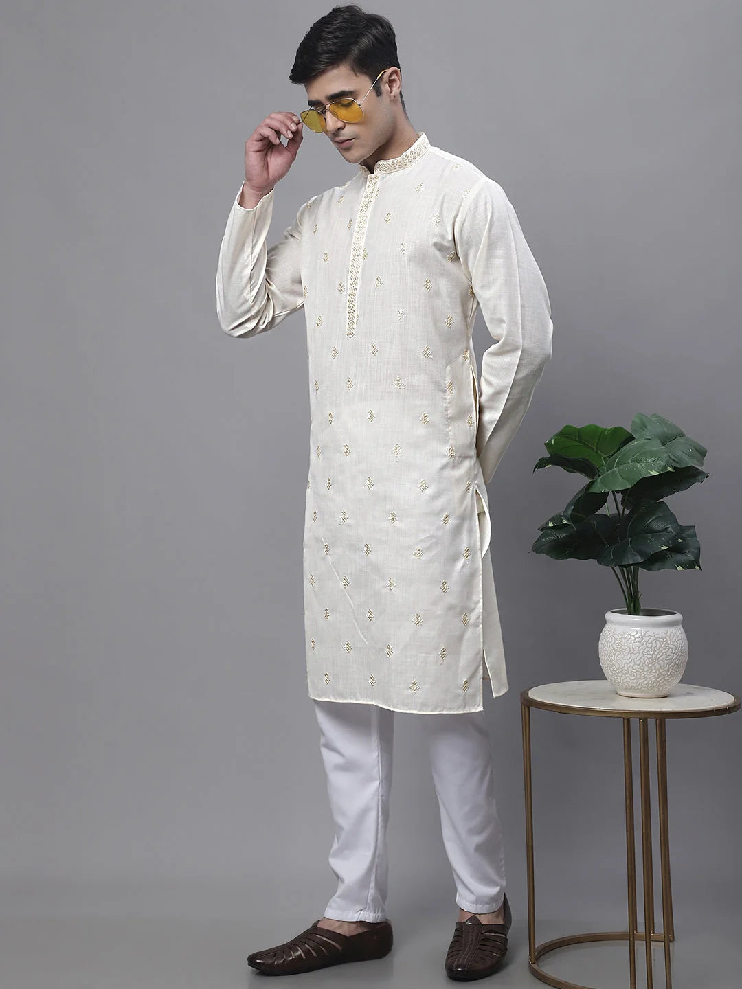 Men's White Embroidered Straight Kurta Pyjama Set