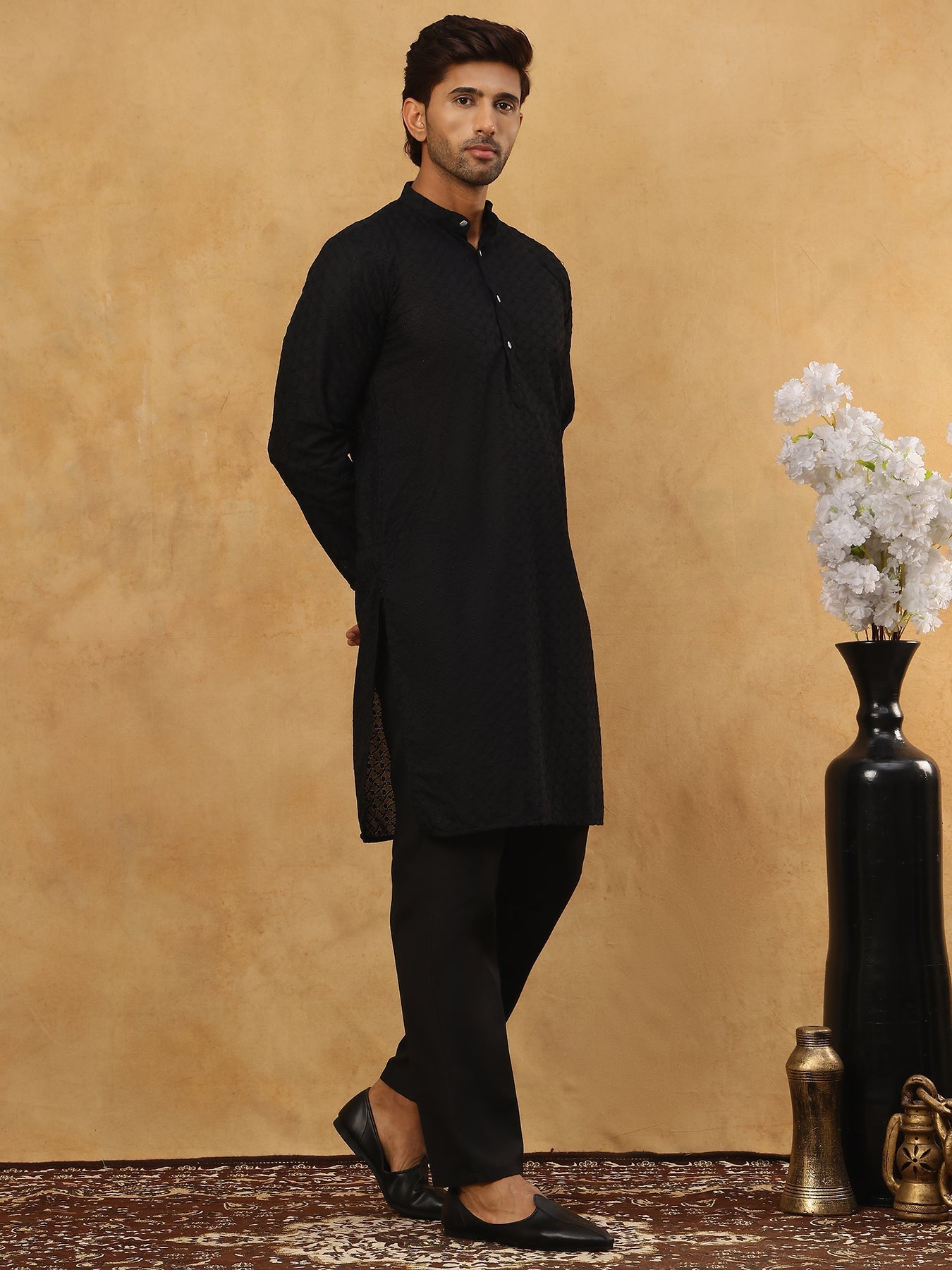 DesiQlo Men Embroidered Kurta Pyjama Set - Black - JOKP_B-P_561Black_S