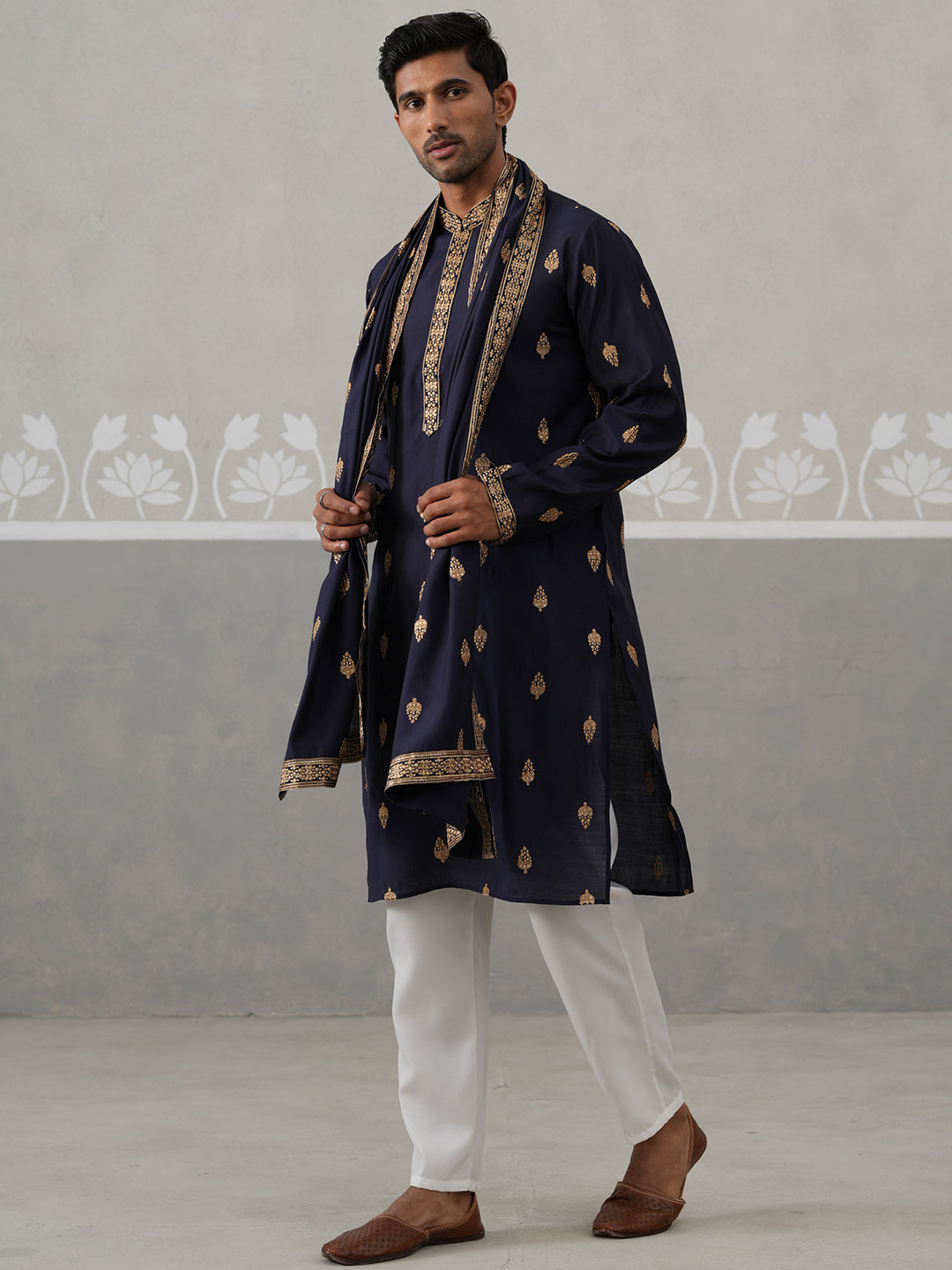 DesiQlo Men Embroidered Kurta Pyjama Set - Blue - JOKP_P_D_5319Navy_S
