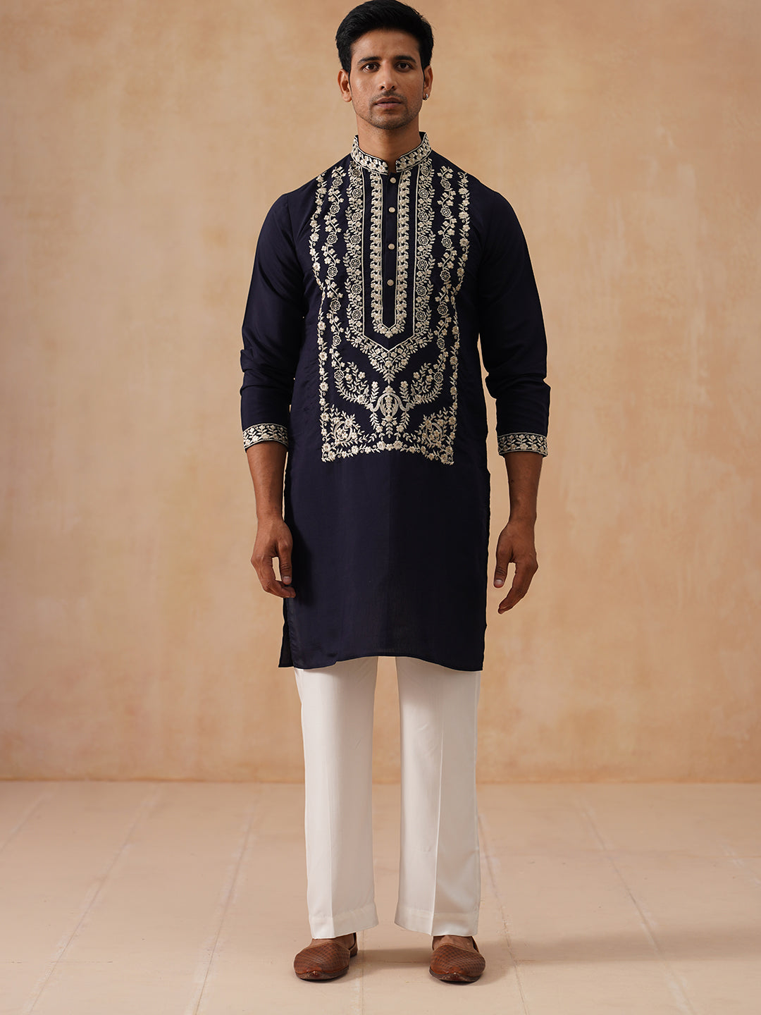 DesiQlo Men Embroidered Kurta Pyjama Set - Black - JOKP_D_PJ11-W_5287B