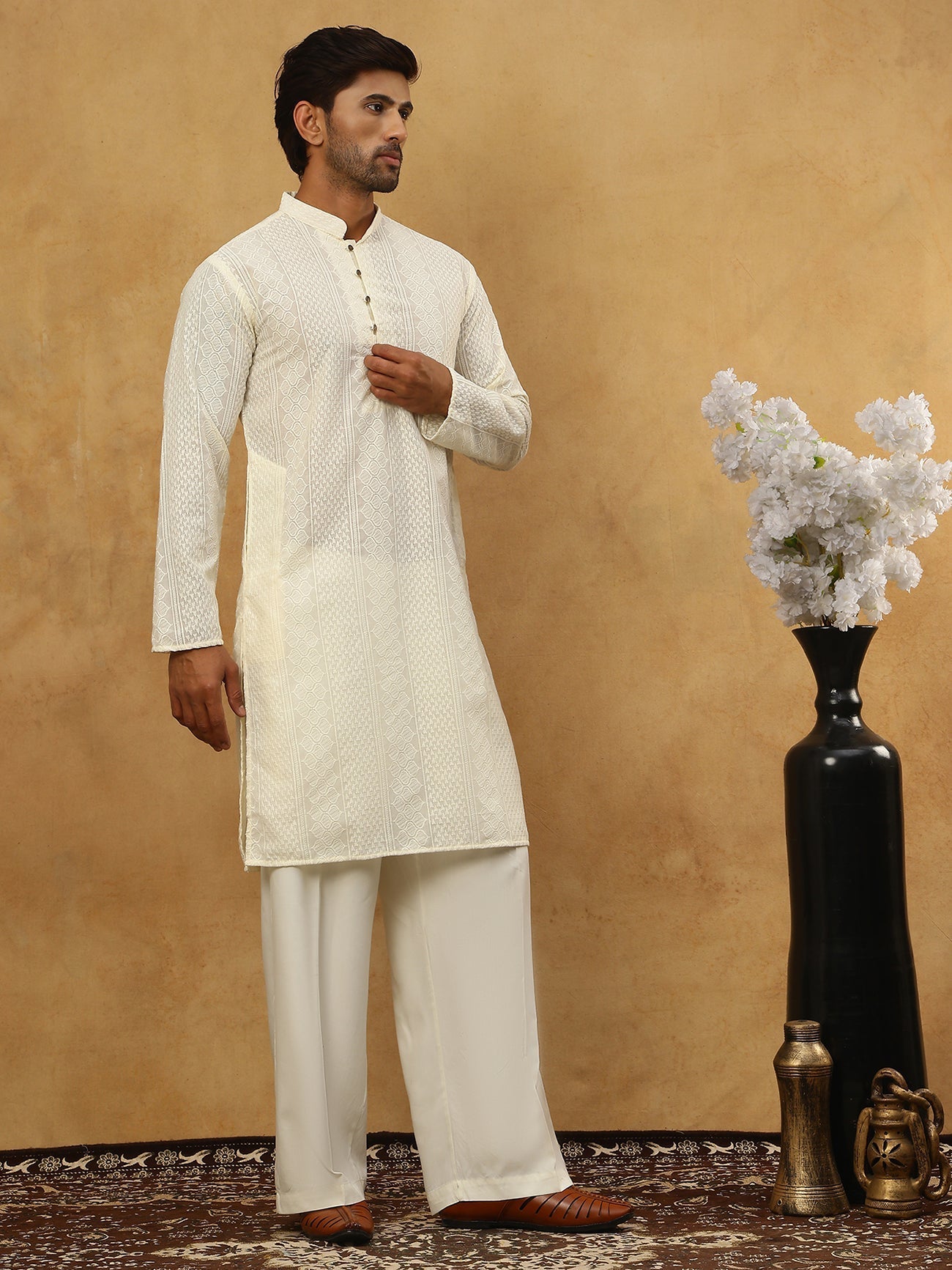 DesiQlo Men Embroidered Kurta Pyjama Set - Beige - JOKP_PJ11W_640Cream