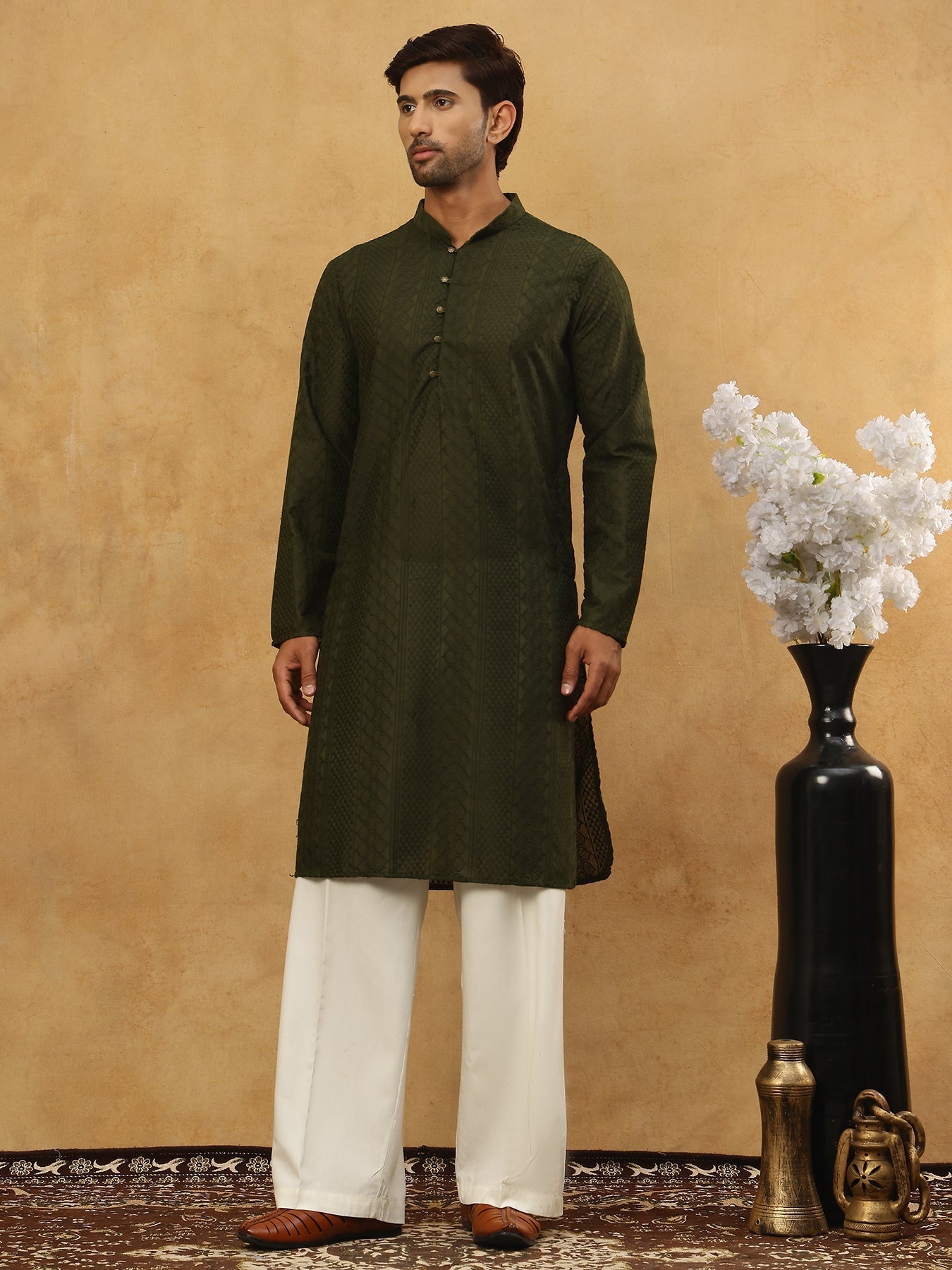 DesiQlo Men Embroidered Kurta Pyjama Set - Green - JOKP_PJ11W_640Olive