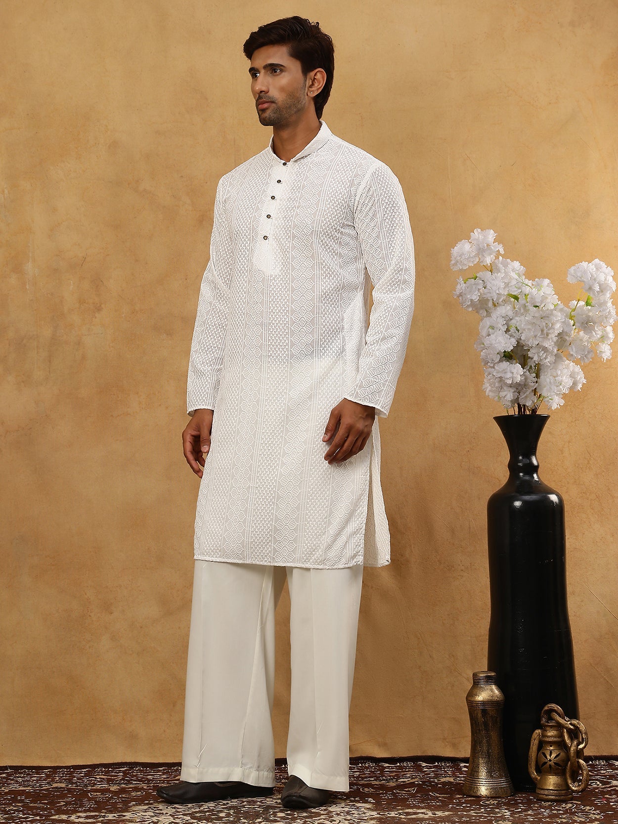 DesiQlo Men Embroidered Kurta Pyjama Set - White - JOKP_PJ11W_640White