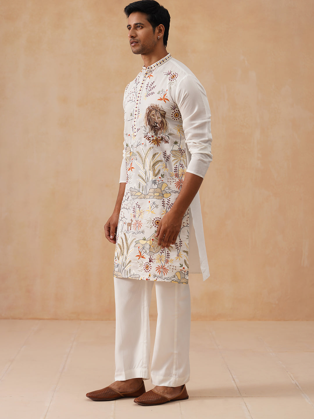 DesiQlo Men Embroidered Kurta Pyjama Set - White - JOKP_PJ11-W_5138Whi
