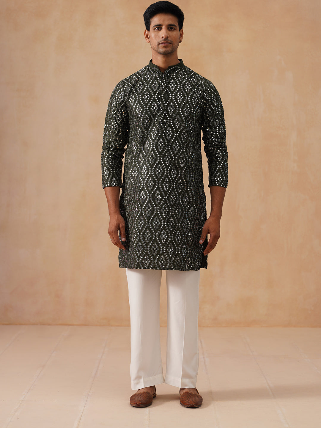 DesiQlo Men Embroidered Kurta Pyjama Set - Green - JOKP_PJ11-W_5269Oli