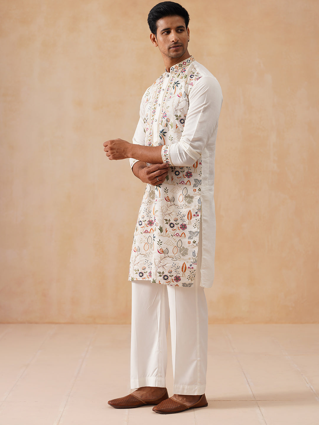 DesiQlo Men Embroidered Kurta Pyjama Set - White - JOKP_PJ11-W_5283Whi