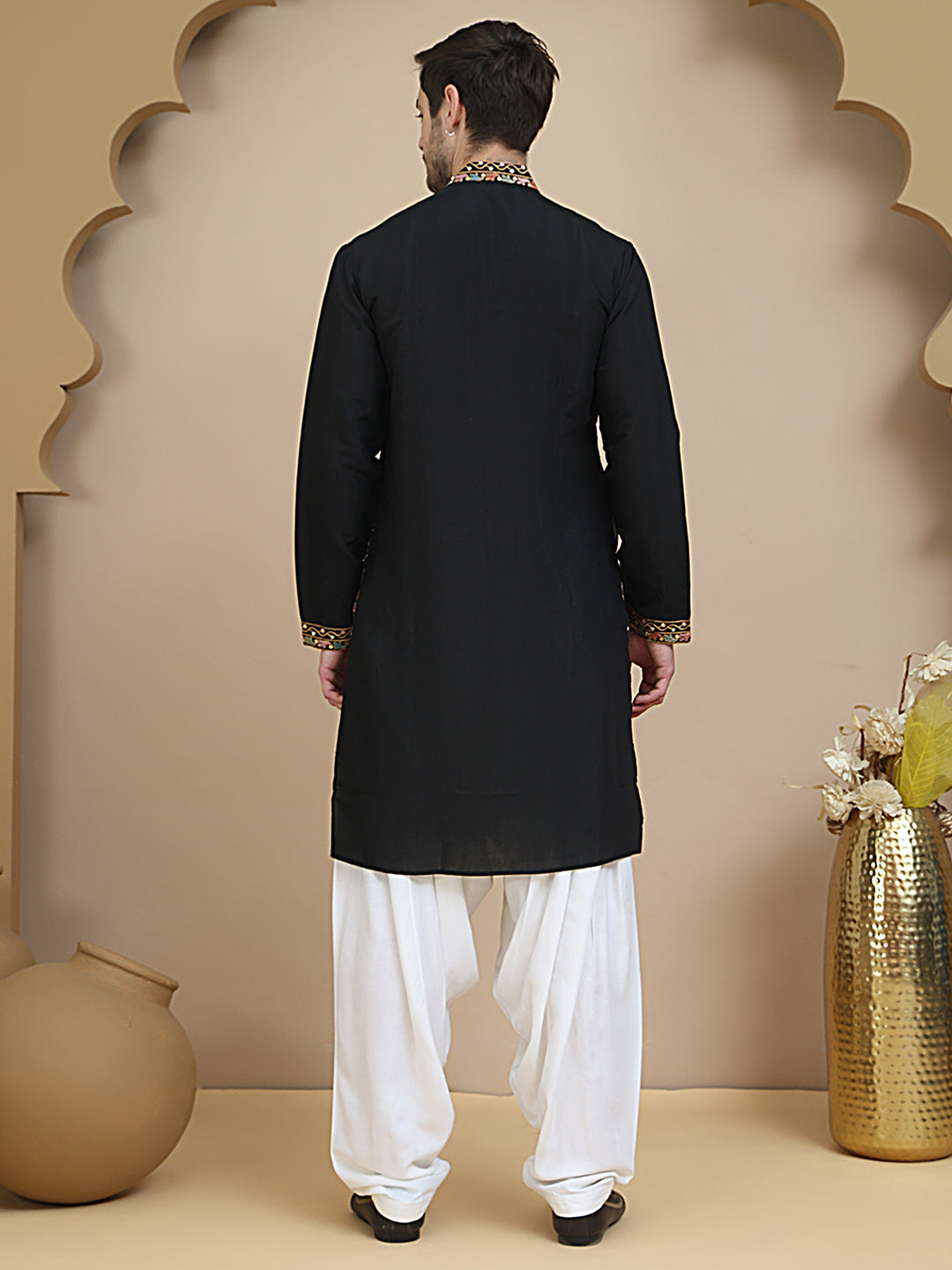 DesiQlo Men Embroidered Kurta Pyjama Set - Black - JOKP_SP-W_5200Black