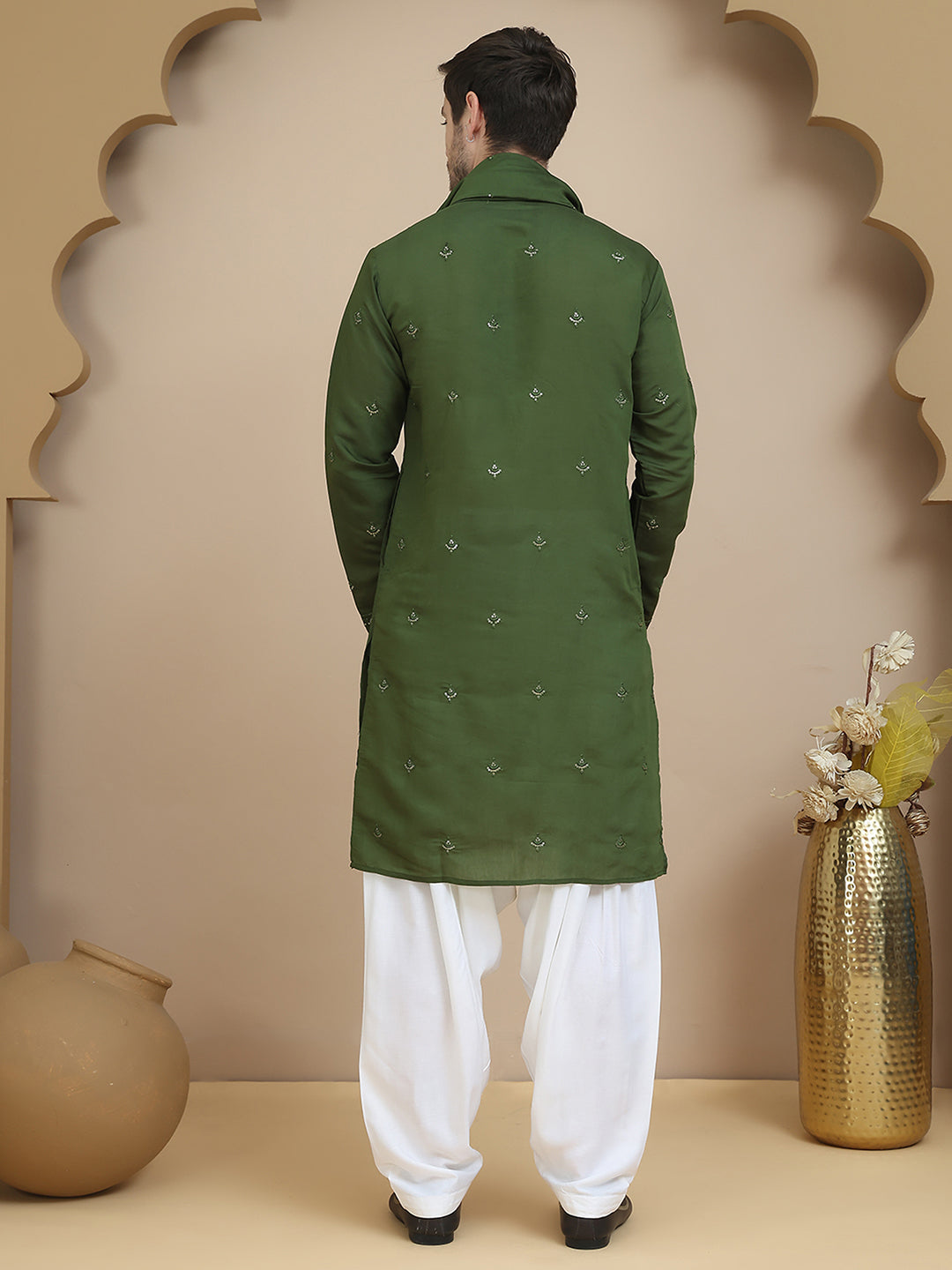 DesiQlo Men Embroidered Kurta Pyjama Set - Green - JOKP_SP-W_D_5088Oli