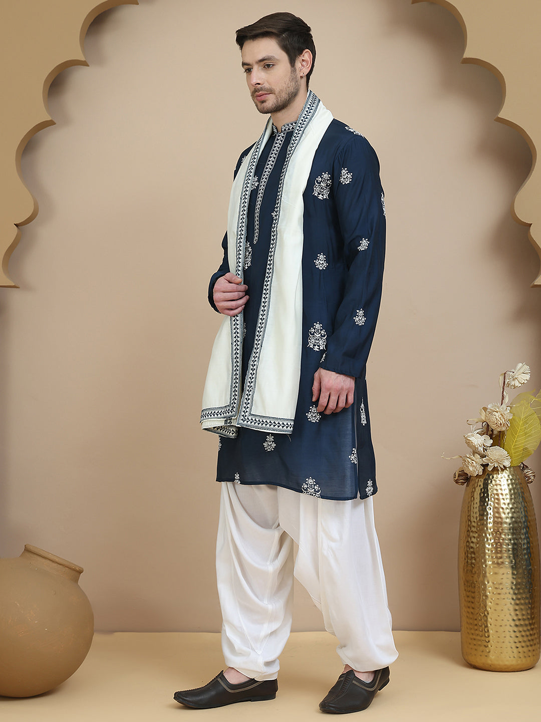 DesiQlo Men Embroidered Kurta Pyjama Set - Green - JOKP_SP-W_D_5091Tea