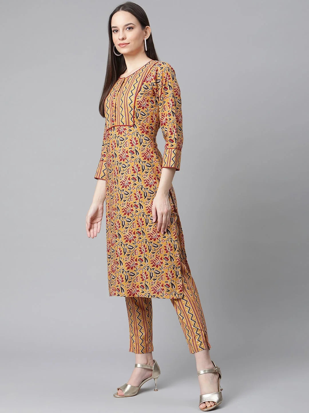 Grey & Beige Checked Kurta Set with Dupatta | Women's Kurta Sets