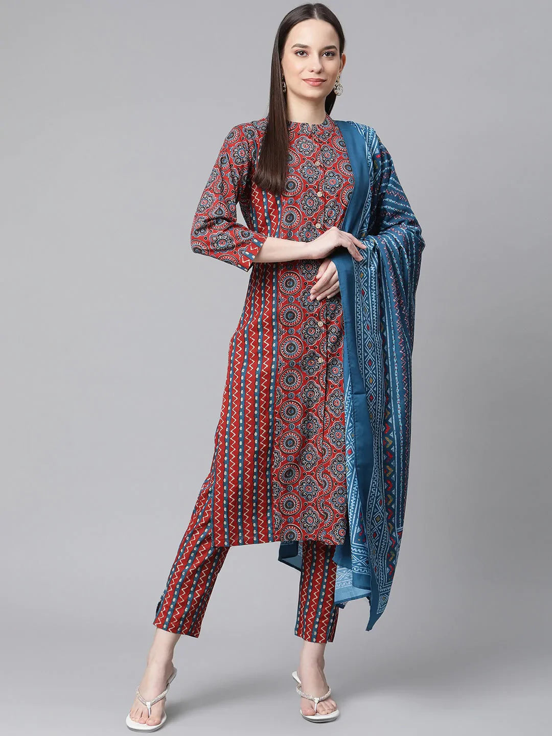 Women Maroon & Blue Printed Regular Pure Cotton Kurta with Trousers & With Dupatta ( JOKS D26B 1410 Maroon )