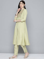 Women Green Jacquard Woven Design Straight Kurta Trousers & Chikankari Dupatta