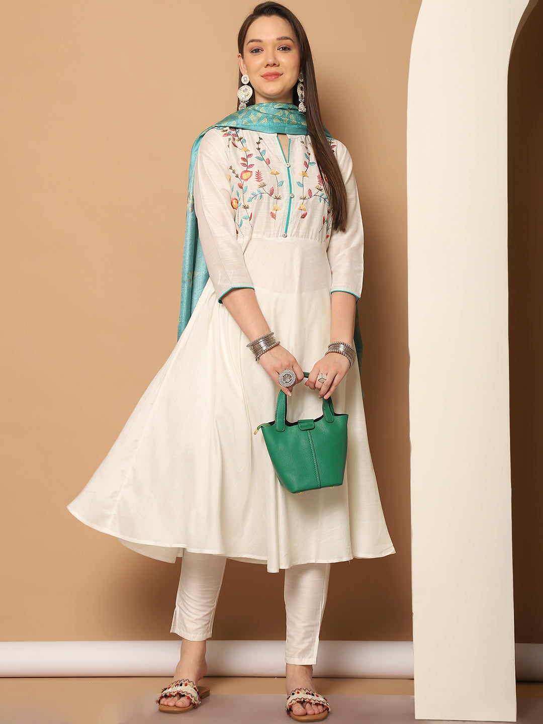 DesiQlo Women kurta sets - White - JOKS_D60B_1556_White_S