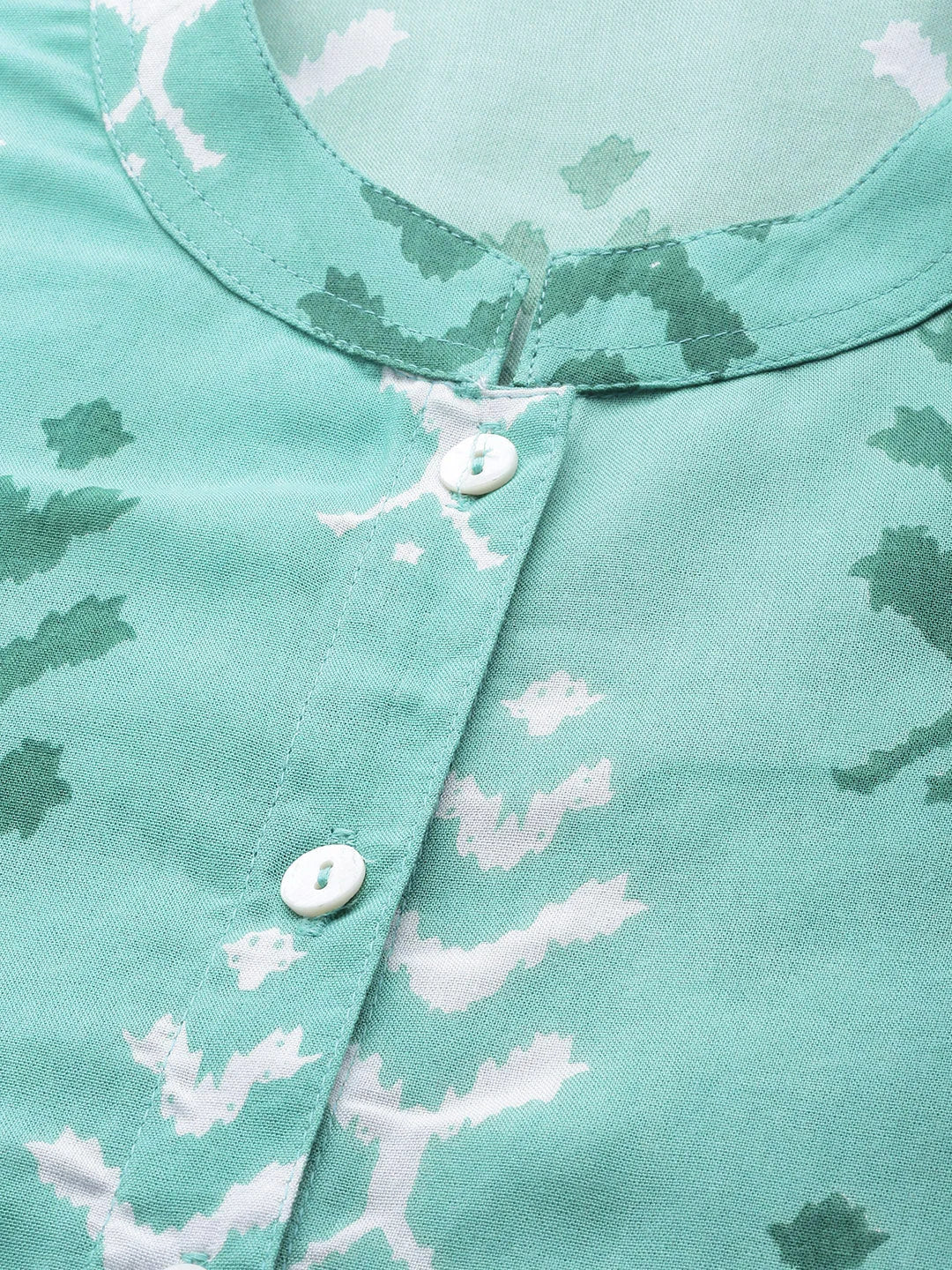 Green & White Ikkat Print Kurta | Modern Indian Kurtis