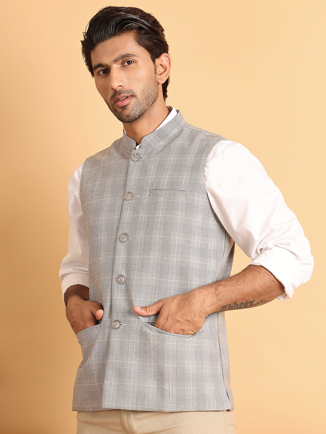 DesiQlo Men Checked Men Waistcoat Nehru Jacket - Multicolor