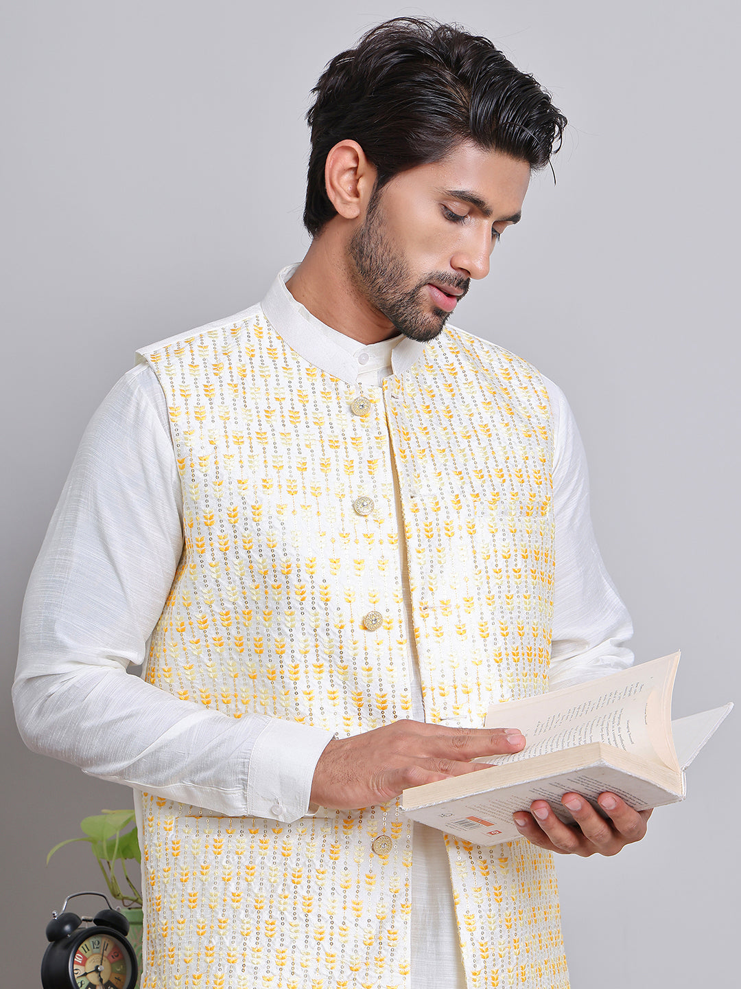 DesiQlo Men Embroidered Men Waistcoat Nehru Jacket - Ye - JOWC_4121Yel