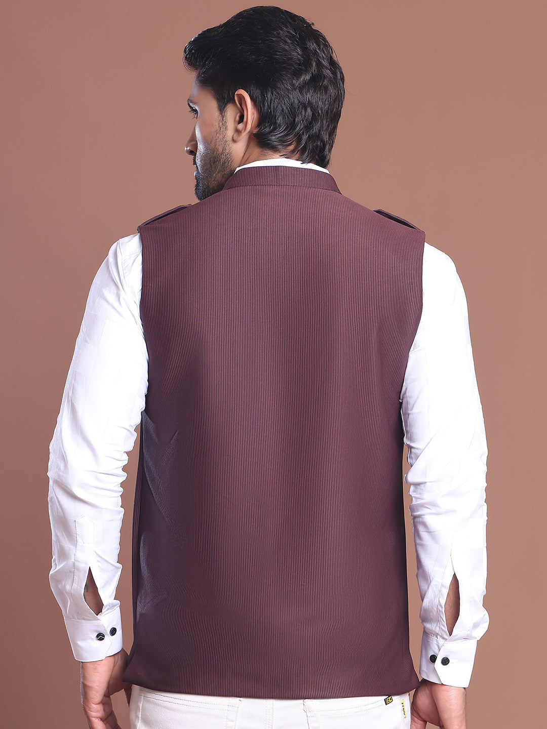 DesiQlo Men Embroidered Men Waistcoat Nehru Jacket - Maroon
