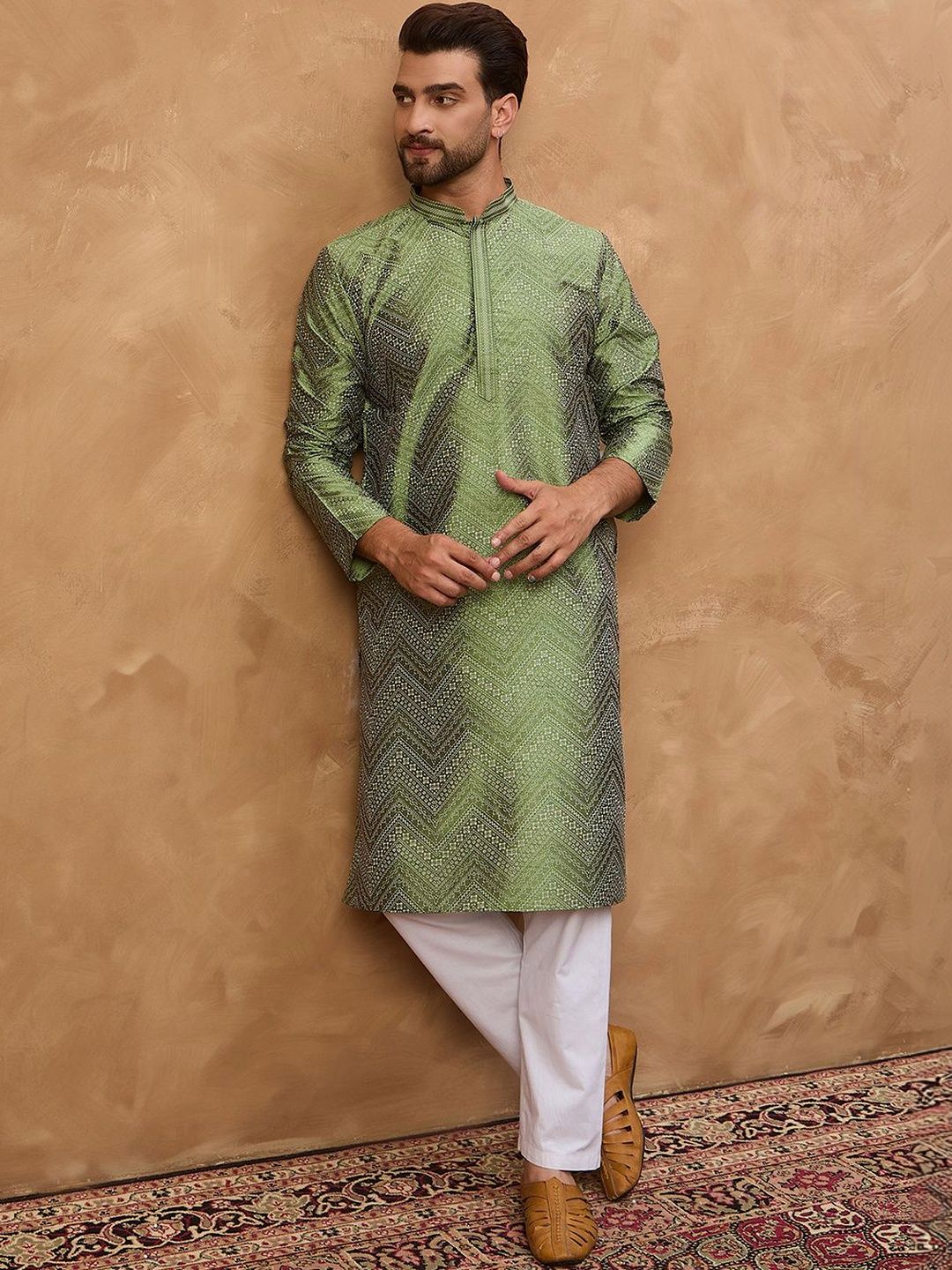 Ethnic Bay Men Green Silk Blend Geometric Printed Straight Kurta With Pant Set-MKSET1522