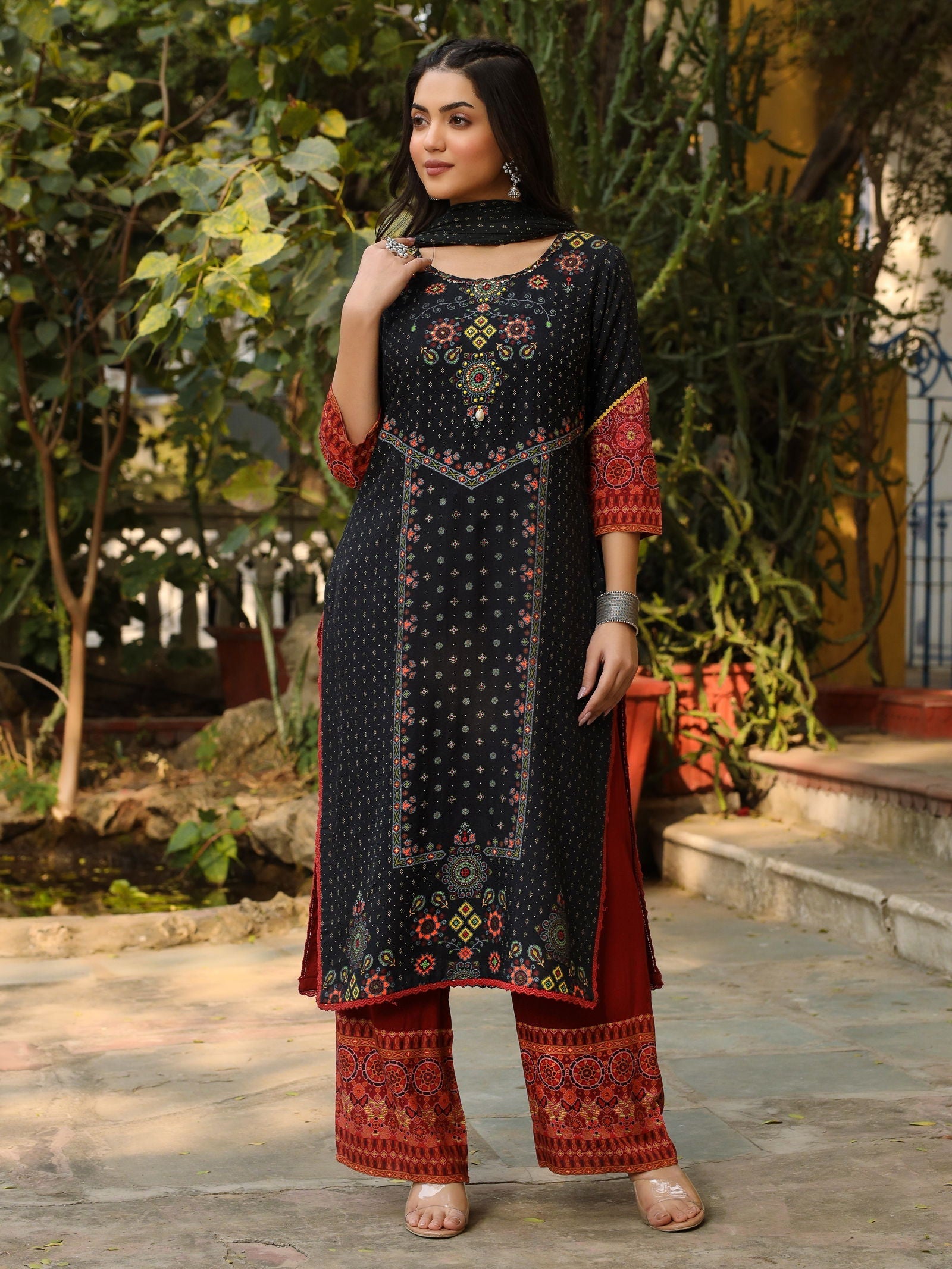 Black Ethnic Motif Placement Printed Rayon Kurta With Pant And Dupatta