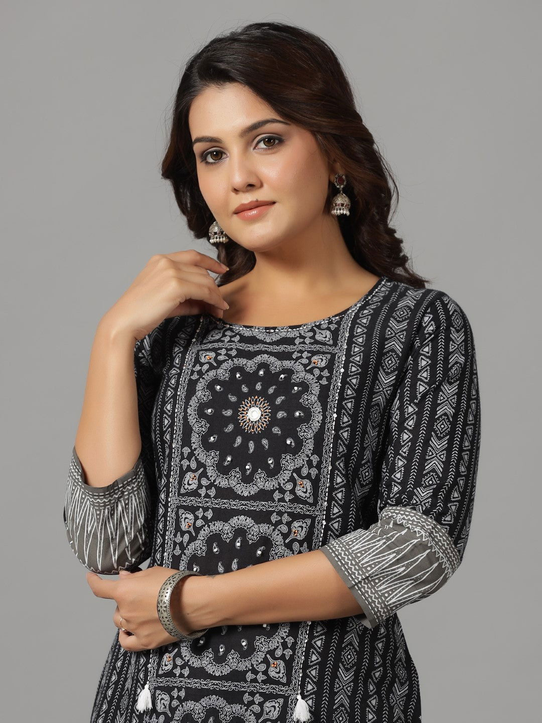 Black Ethnic Motif Printed Rayon Slub Kurta With Beads & Sequins Work 