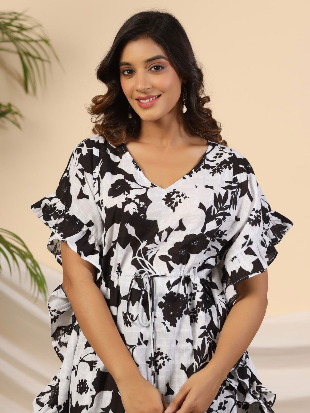 Black Floral Printed Cotton Dobby Kaftan Tunic | DesiQlo