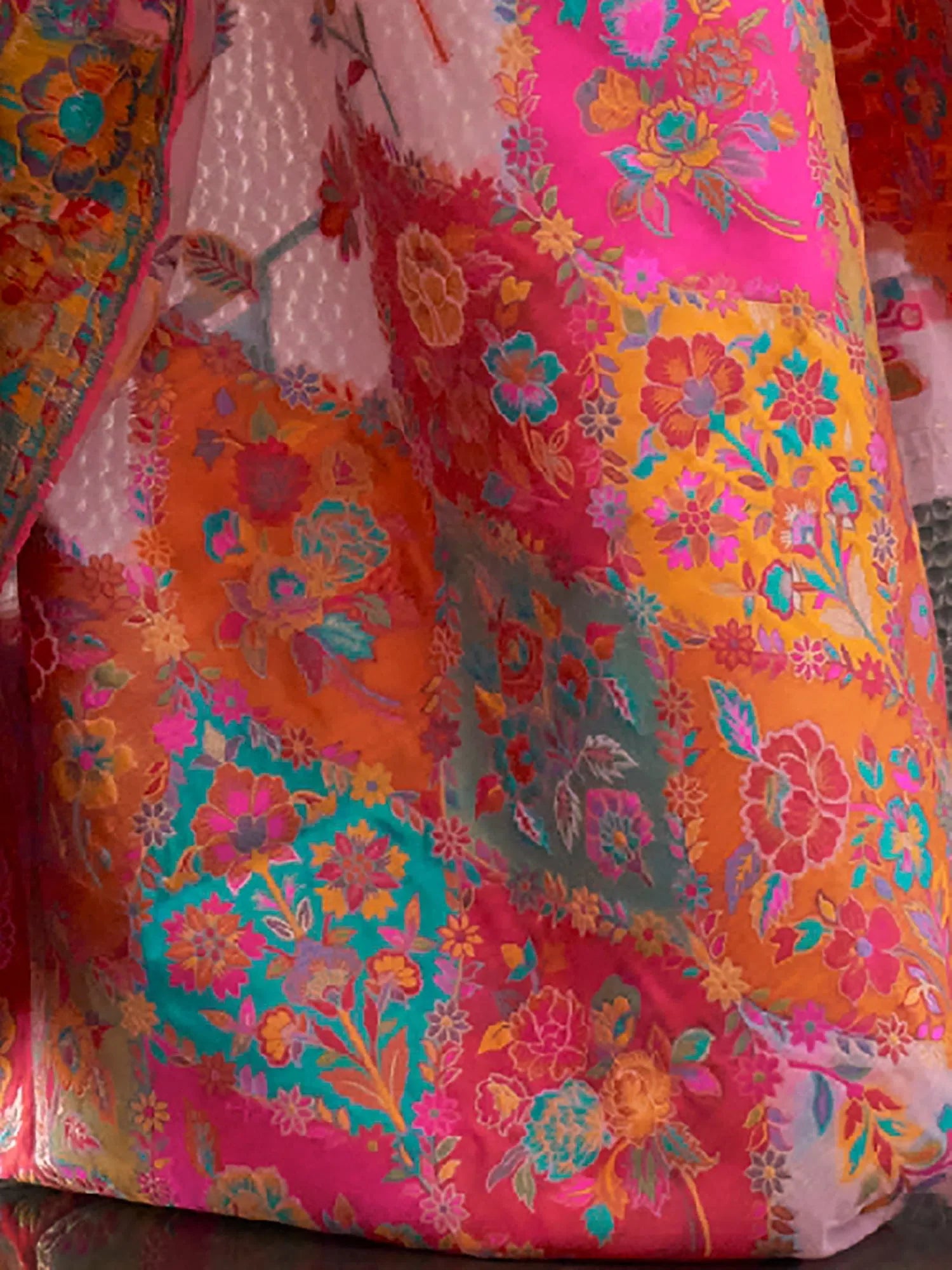 Traditional Pink Woven Polyester Saree | Premium Designer Sarees