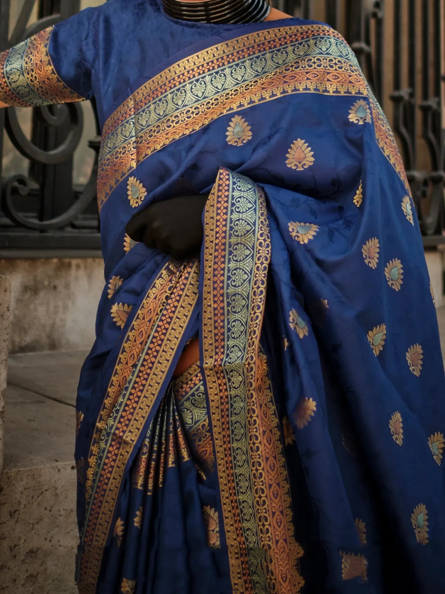 Navy Blue Designer Saree With Blouse - Indian Sarees