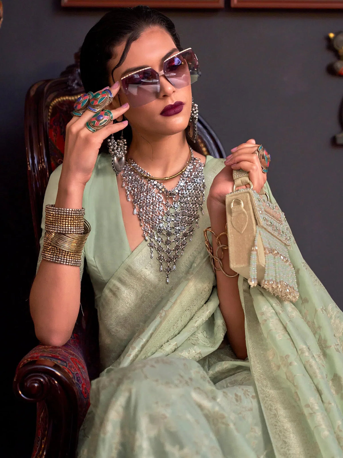 Women's  Blend Light Green Woven Design Designer Saree With Blouse Piece-KHBUTAI322003