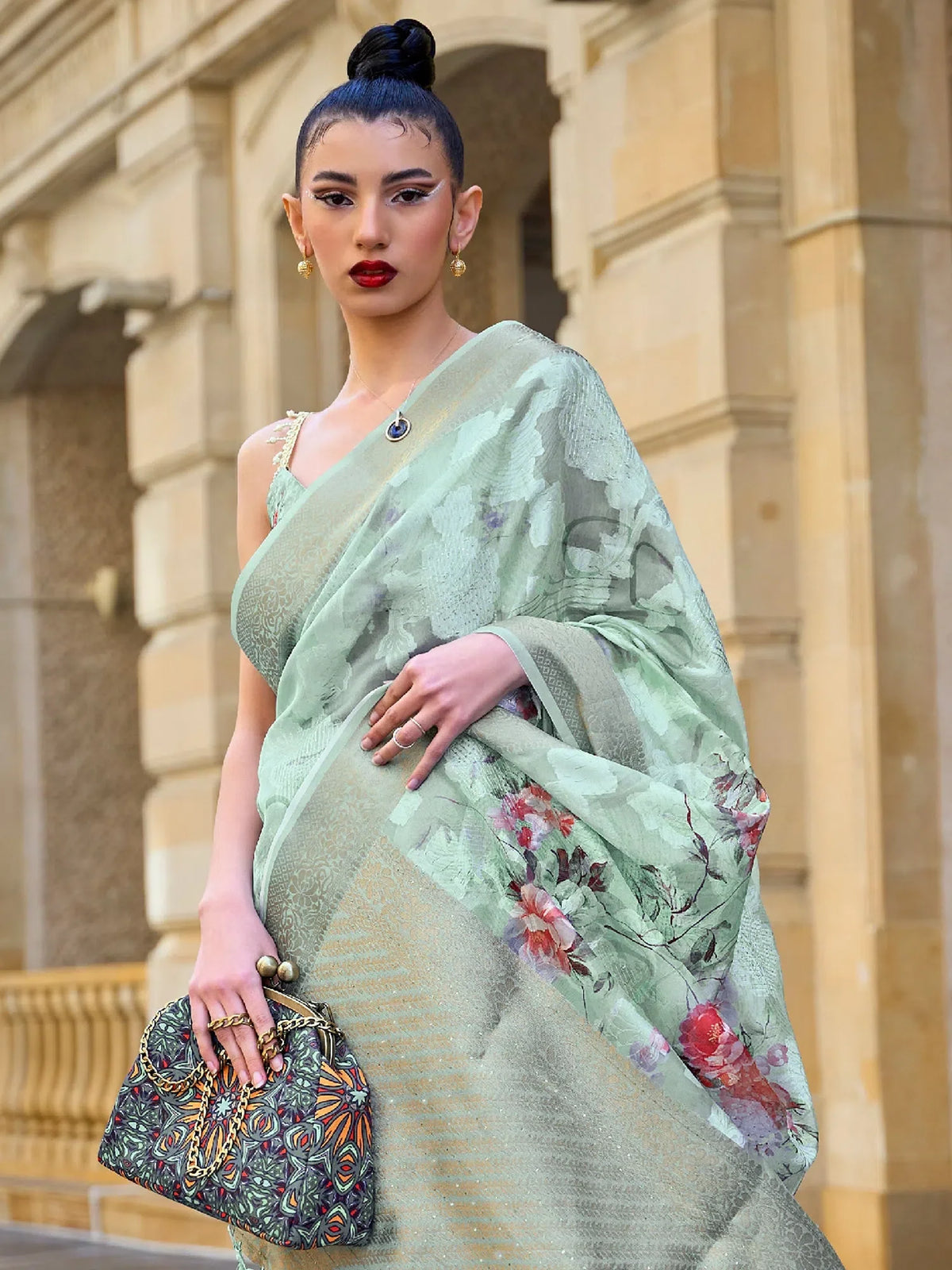 Women's Brasso Sea Green Embellished Designer Saree With Blouse Piece-KINSEL331006