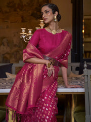 Women's Blend Pink Woven Design Designer Saree With Blouse Piece-KLOSET294002