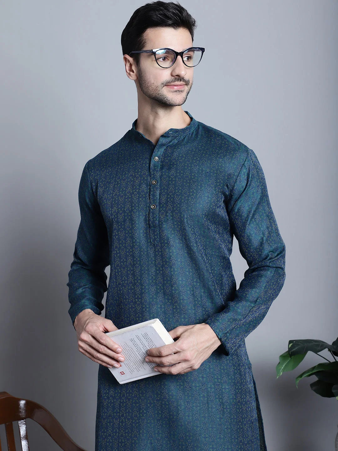 Navy Blue Kurta: Men's Indian Kurta for Festive Occasions