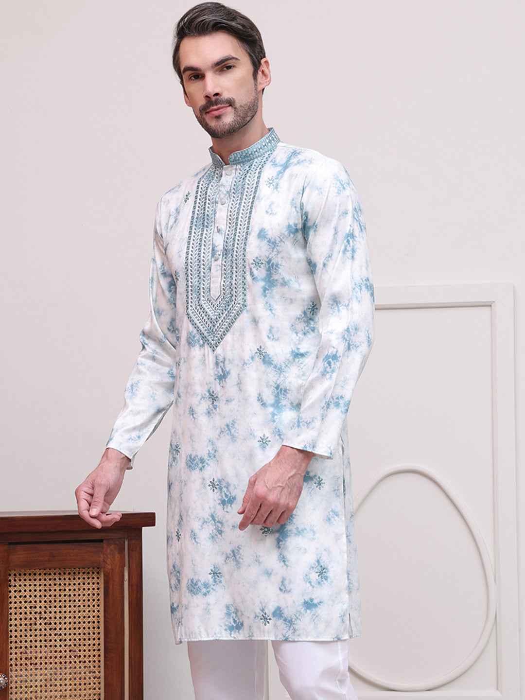 DesiQlo Men Embroidered Kurta Only - Blue - KO_5102Sky_S
