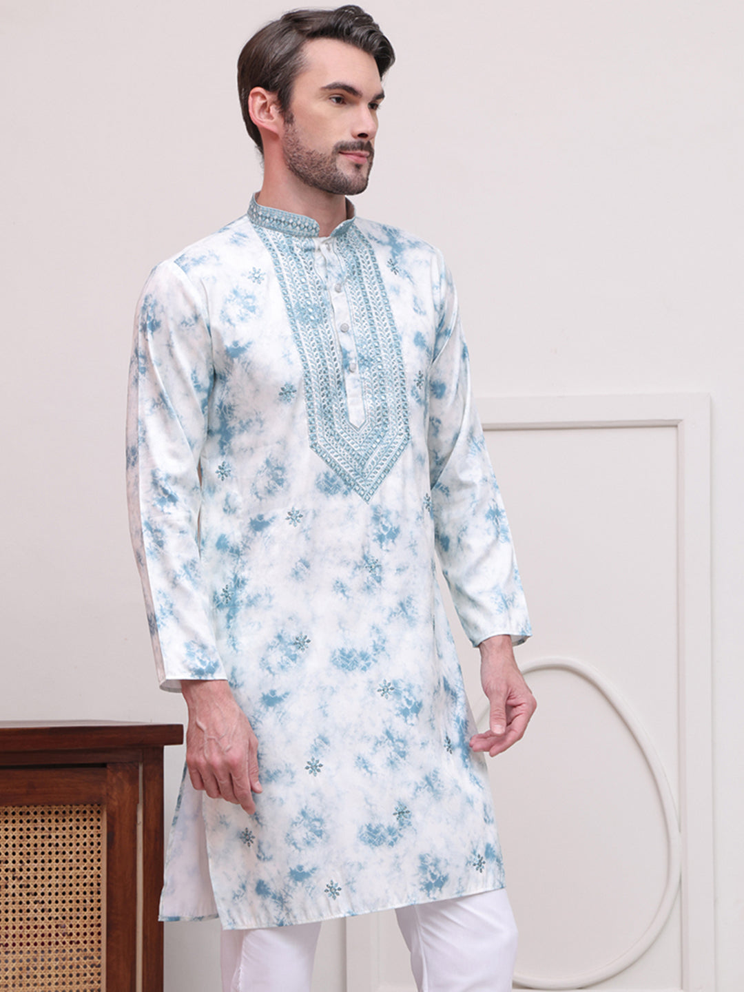 DesiQlo Men Embroidered Kurta Only - Blue - KO_5102Sky_S