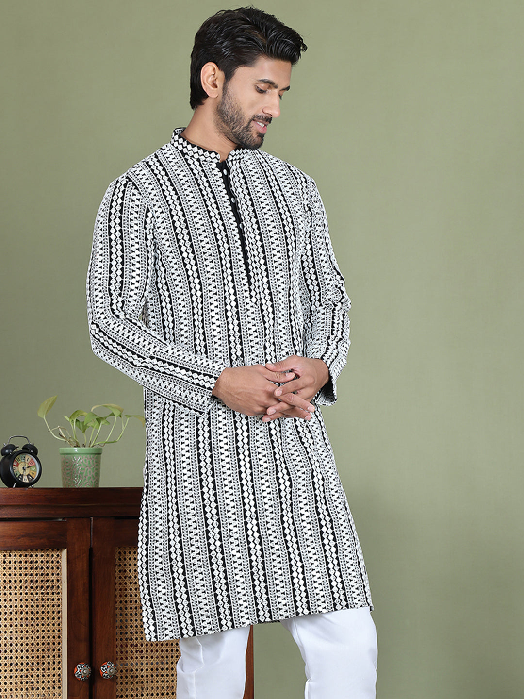 DesiQlo Men Embroidered Kurta Only - Black - ko_5146Black_S